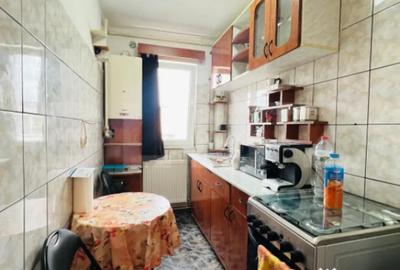 Apartament cu 2 camere semidecomandat, mobilat în Central