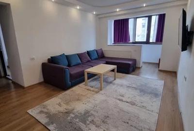 Apartament cu 3 camere decomandat, mobilat în Casa de Cultură