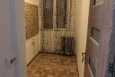 Apartament cu 2 camere semidecomandat în Craiovița Nouă - 4
