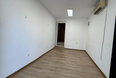 Spațiu comercial, de 18 mp, în Ultracentral - 3