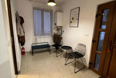 Spațiu comercial, de 50 mp, în Central - 7