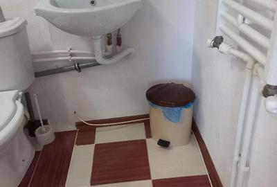 Garsonieră decomandată în Micro 12 - 1