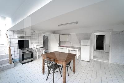 Proprietate de Vanzare: Ideala pentru Pensiune, Azil, Gradinita sau Afterschool - 29