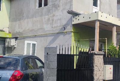 Casă cu 4 camere în Central - 5