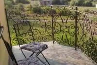 Casă cu 6 camere cu Teren 4000 Mp în Central - 4