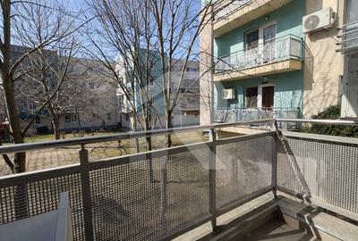 Apartament cu 3 camere decomandat, mobilat în Băneasa - 14