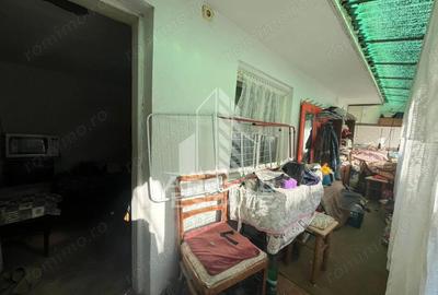 Casa individuala , cu garaj si teren de 856 mp in Ghisoda - 2