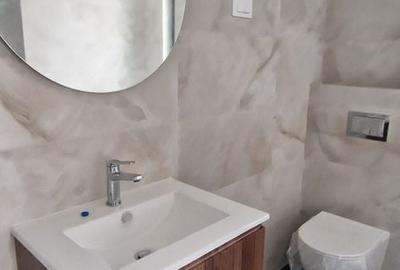 Garsonieră decomandată în Bucium - 7