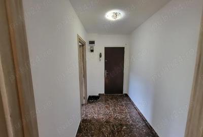 Apartament cu 3 camere semidecomandat în Circumvalațiunii - 13