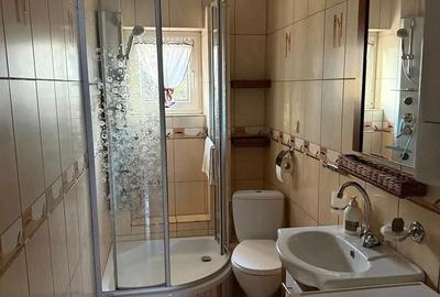 Apartament cu 2 camere decomandat în Complex Studențesc