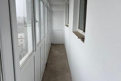 Apartament cu 3 camere decomandat în P-ța Reșița - 3