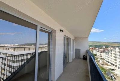 Apartament cu 3 camere semidecomandat în Central - 1