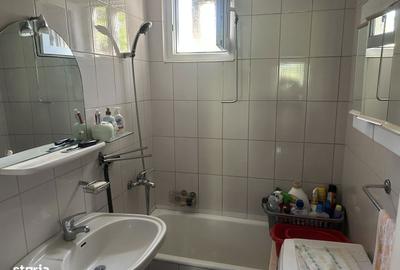Apartament cu 2 camere semidecomandat în Calea București