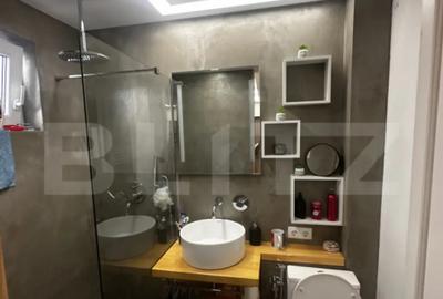 Apartament cu 2 camere decomandat în Micro 14