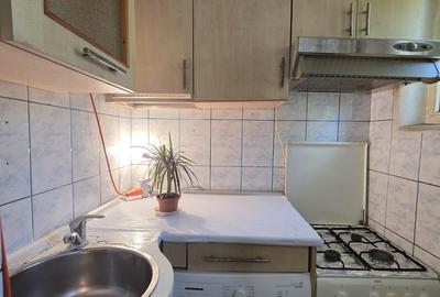 Decebal, Rond Alba Iulia, pe Moise Nicoara, bloc 4 etaje - 6