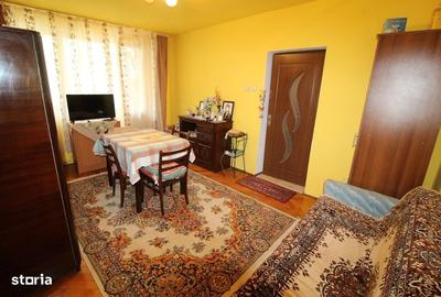 Apartament cu 3 camere în Central - 1