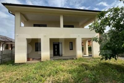 Casă cu 5 camere cu Teren 508 Mp în Carpați 2 - 8