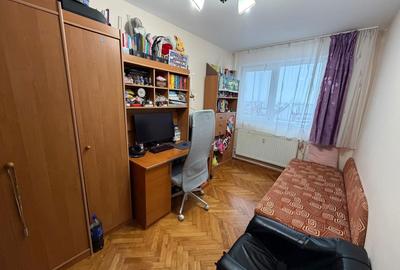 Apartament cu 4 camere semidecomandat în Aurel Vlaicu - 3