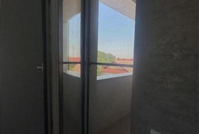 Garsonieră decomandată în Roșu - 2