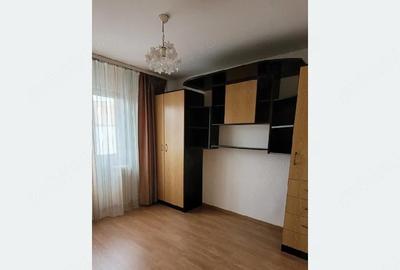 Apartament cu 3 camere semidecomandat în Narcisa - 9