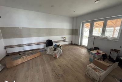 Casă cu Teren 1100 Mp în Central - 10