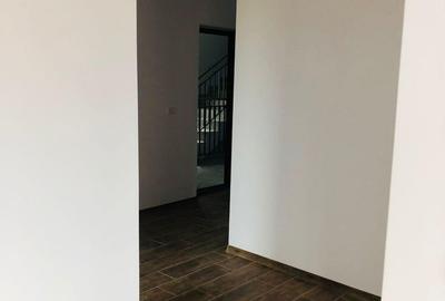 1 camera bucatarie inchisa la 4 minute de hotel IQ - 3