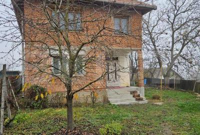 Casă cu 4 camere în Luna - 10