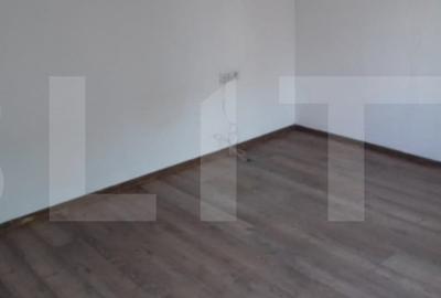 Spațiu comercial, de 13 mp, în Central