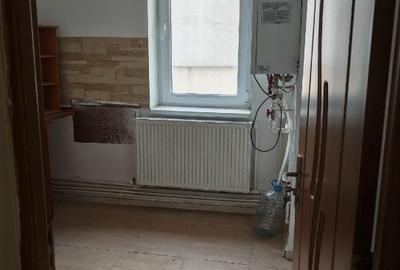 Apartament cu 3 camere decomandat în Peninsula - 10