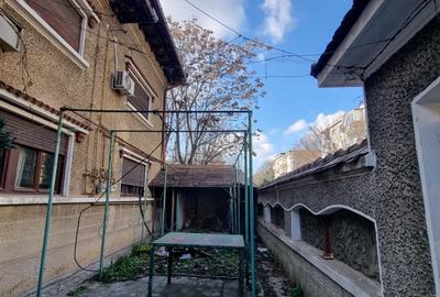 Casă cu 10 camere cu Canalizare în Rahova - 3