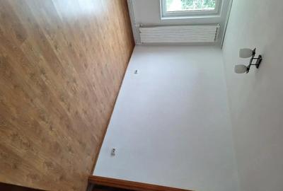 Apartament cu 3 camere semidecomandat în Dărmănești - 7