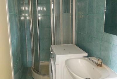 Casă cu Teren 1000 Mp în Central - 1