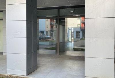 SPATIU COMERCIAL /BIROU IN COMPLEX RING la 700 euro - 5
