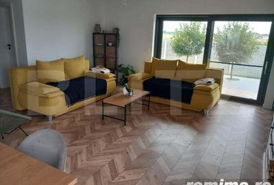 Casă cu 5 camere cu Teren 529 Mp în Moșnița Nouă - 1