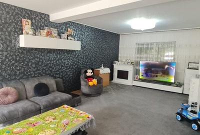Casă individuală cu 4 camere cu Canalizare în Siderurgiștilor - 1