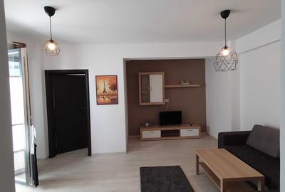 Apartament cu 3 camere semidecomandat în Central - 2