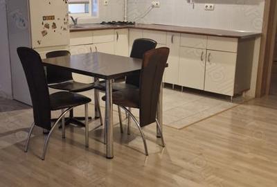 Apartament cu 3 camere decomandat în Hipodrom 3 - 3