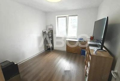 Apartament cu 3 camere decomandat în Sud - 3