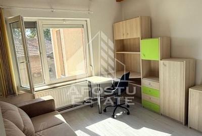 Apartament cu 3 camere, loc de parcare, et 1, pe Gheorghe Lazar - 6