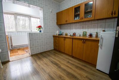 Stefanestii de Jos, 3 camere 70 mp,2 bai,centrala proprie,etaj 1/2,Comision 0% - 8