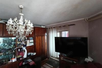 Apartament cu 2 camere decomandat în Brătianu - 10