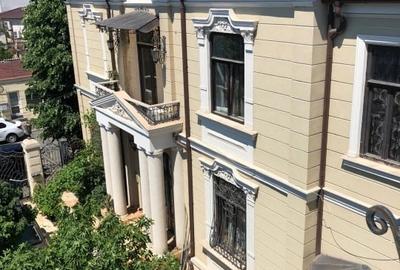 Casă individuală cu 11 camere cu Teren 470 Mp în Capitol - 1