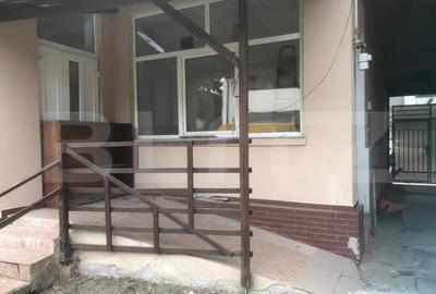 Spațiu comercial, de 76 mp, în Central - 1