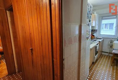 Apartament cu 3 camere si 2 balcoane, Sagului - ID V4876 - 2