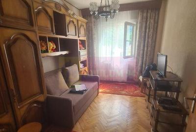 Apartament cu 3 camere de vanzare in Sinaia