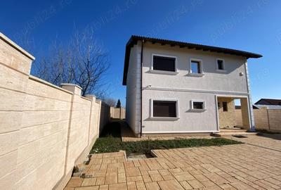 Casă cu 5 camere cu Teren 340 Mp în Săcălaz