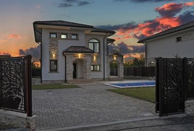 Vila de lux cu piscina, cartier rezidential, disponibila imediat - 22
