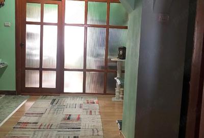 Apartament cu 3 camere decomandat în Central - 2