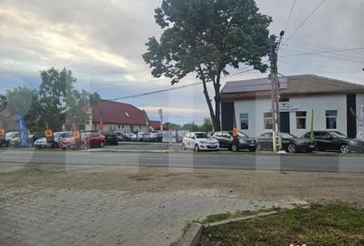 Apartament cu 3 camere semidecomandat în Central - 3