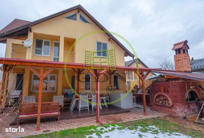 Casă cu 4 camere în Stupini